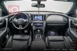 Infiniti QX70
